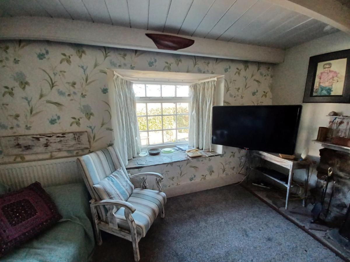 Truly Paradise Cottage Golant Exterior photo
